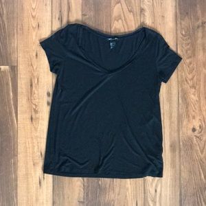 BUNDLE FOR FREE | H&M Black T-shirt